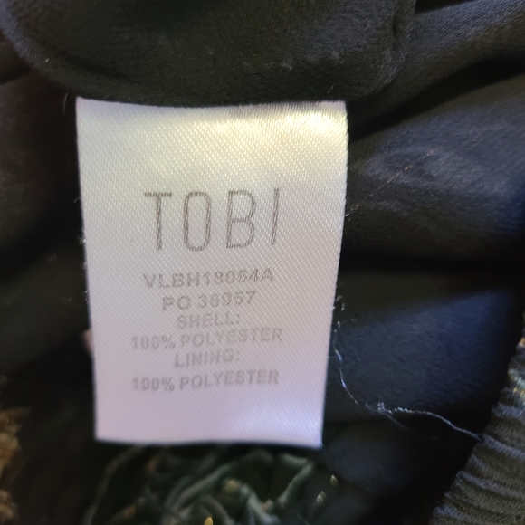 Tobi Size Large shorts - Picture 4 of 4